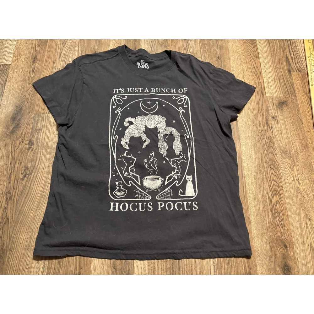 Disney Shirt Womens Size L Black Hocus Pocus Graphic Tee It's Just A Bunch Of